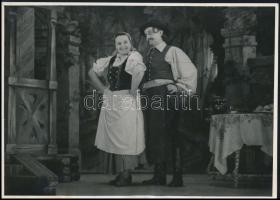 cca 1970 4 db filmfotó, rajta aláírásokkal 24x16 cm