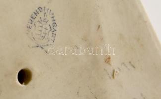 Herendi csizmás fiú, kézzel festett, jelzett, apró kopásokkal, m: 18 cm