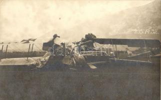 295. Fl. 32 / Lelőtt német repülőgép / WWI shot down German military aircraft. photo