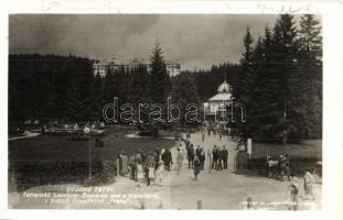 Tátralomnic, Tatranská Lomnica (Tátra, Tatry); Praha Nagyszálloda és fürdők / Strobáruv sad s kúpelnami v pozadi Grandhotel Praha / hotel and spa (fl)