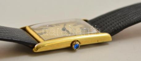 Universal Geneve dekoratív karóra műbőr szíjjal, tokban, nem működik