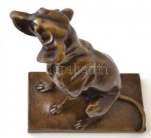 Jelzés nélkül: Vadászkutya. Bronz, bronz talpazaton, m: 27 cm