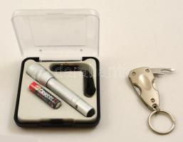 Kis elemlámpa elemmel, akasztóval, eredeti dobozában + fém kulcstartó, konzervnyitóval és késsel