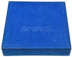 DN "Baranya Megyei Közgyűlés Területfejlesztési Díja" egyoldalas Br plakett, eredeti díszt...