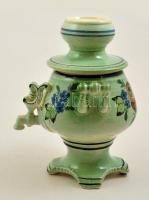Dísz mini szamovár, mázas kézzel festett kerámia, jelzés nélkül, apró mázhibákkal, lepattanással, m:...