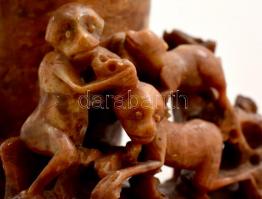 Faragott zsírkő asztali ecsettartó, m: 13 cm