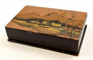 Távol-keleti ékszertartó dobozka, kézzel festett, fa, lakk, kopásokkal, 17x10x4 cm
