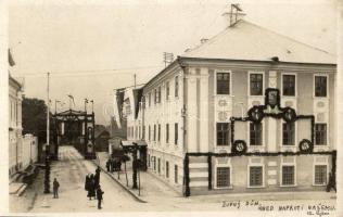 1925 Turócszentmárton, Turciansky Svaty Martin; Zupny dom / Vármegyeház és díszkapu Csehszlovákia címerével és zászlajával feldíszítve / county hall and gate decorated with the coat of arms and flags of Czechoslovakia after the Czechoslovak declaration of independence. photo