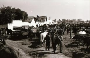 cca 1976 Kecskeméti városképek, életképek, épületfotók, a város fejlődése, stb., helytörténeti szemp...