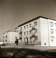 cca 1975 Kecskeméti városképek, épületfotók, a város fejlődése, stb., helytörténeti szempontból külö...