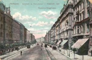 Budapest VI. Erzsébet és Teréz körút, villamos, Royal kávéház  (kis szakadás / small tear)