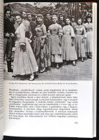 Gillo Dorfles: A Giccs. A rossz ízlés antológiája. Hermann Broch és Clement Greemnerg tanulmányaival...