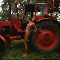 cca 1979 Femini gyönyörök, szolidan erotikus felvételek, 6 db vintage negatív + 10 db vintage fotó é...