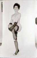 cca 1987 Egy öreg objektív meséi, szolidan erotikus felvételek, 9 db vintage negatív + 11 db vintage...