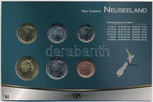 Új-Zéland 2006-2010. 5c-2$ (6xklf) fémpénz szettben, német nyelvű leírással T:1
New Zealand 2006-20...