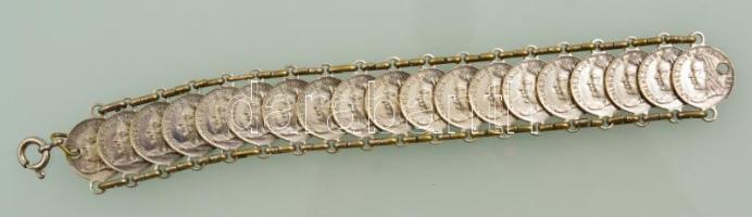 Ezüst (Ag.)pénzérmés karkötő, fém szerelékkel, h:15,5 cm bruttó:31 g