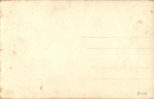 Vlastnáváha 1220 kg. Vzdianelost Podvozkov 205 m / Slovakian rail car with railwaymen. photo