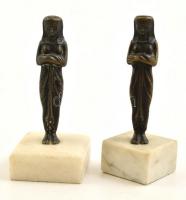 Két egyiptomi bronz szobor mészkő talapzaton 14 cm