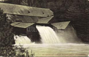Apsinec dam near Körösmező