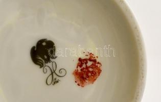 Hollóházi Szász Endre által tervezett váza, matricás, jelzett, hibátlan, aranyozás egy helyen kissé ...