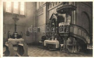 Munkács, Mukacheve, Mukacevo; Római katolikus templom, belső, oltár / Catholic church, interior with altar