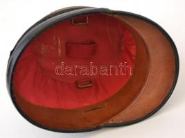 cca 1910 Gyalogostiszti csákó, készítője: Szegő Emil Marosvásárhely, méret:50, viseltes állapotban. ...