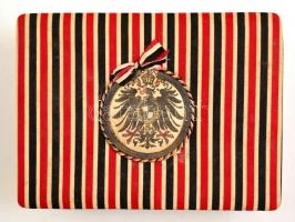 cca 1910 Porosz címerrel díszített, szövettel bevont katonai emlék doboz 21x15x6 cm / Prussian milit...