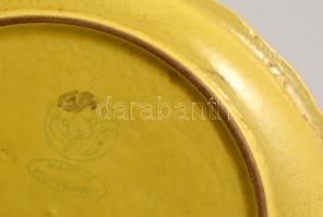 Kispesti Porcelángyár teáscsésze, festett mázas kerámia, jelzett, apró hajszál repedéssel