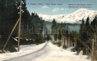 Tátra, Magas Tátra, Vysoké Tatry; Klotild út Tátraszéplak mellett / road by Tatranska Polianka, winter