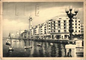 12 db régi olasz városképes lap / 12 pre-1945 Italian town-view postcards