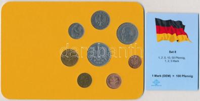 NSZK / Németország 1969-1995. 1pf-5M (8xklf) forgalmi sor karton dísztokban T:1-,2
FRG / Germany 19...