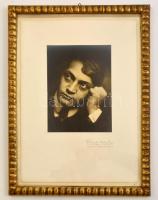 cca 1906-1910 Ady Endre költő (1877-1919) portréfotója, Székely Aladár felvétele, hidegpecséttel jelzett fotó, üvegezett keretben, 17,5×13 cm