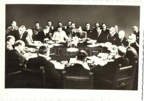 10 db modern politikai motívumlap / 10 modern politics motive cards