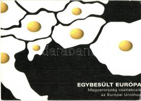 45 db MODERN motívumlap; reklám és üdvözlőlap / 45 modern motive postcards; advertisement, greeting