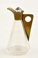 Argentor kis üveg kiöntő, réz fogantyúval, dugón csorbákkal, jelzett, m: 11,5 cm
