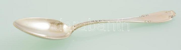 Ezüst (Ag.) teáskanál készlet ( 11 db), jelzett, nettó: 284 g, h:14 cm (11×), karton dobozban