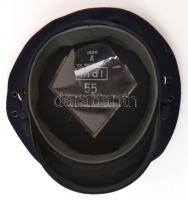 cca 1980 NDK  rendőr tányérsapka, jelvénnyel, méret: 55