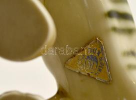 Royal Dux tigris, kézzel festett, jelzett, apró kopásokkal, h: 20 cm