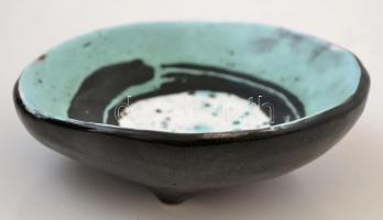 Iparművészeti Vállalatos Gorka Lívia tálka, mázas kerámia, jelzett, hibátlan, d: 11 cm