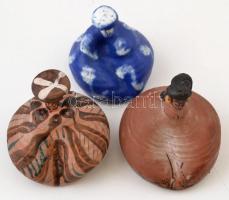 3 db Iparművész figura, festett kerámia, jelzés nélkül, hibátlan, m: 9 cm és 10 cm közötti méretben