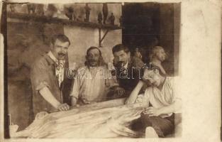 75 db RÉGI családi fotó képeslap / 75 pre-1945 family photo postcards