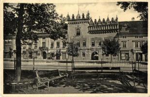 35 db RÉGI felvidéki városképes lap / 35 pre-1945 Upper Hungarian (Slovakian) town-view postcards