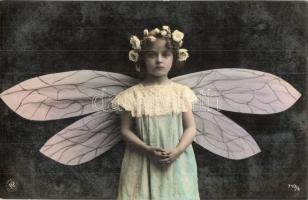 4 db RÉGI pillangós kislány motívumlap / 4 pre-1945 butterfly girl motive postcards