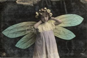 4 db RÉGI pillangós kislány motívumlap / 4 pre-1945 butterfly girl motive postcards