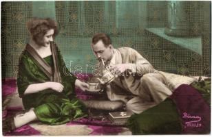 7 db RÉGI motívumlap cigarettázó párokkal / 7 pre-1945 motive postcards with couples smoking cigaret...