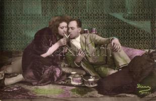 7 db RÉGI motívumlap cigarettázó párokkal / 7 pre-1945 motive postcards with couples smoking cigaret...