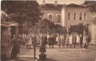8 db RÉGI történelmi magyar városképes lap / 8 pre-1945 Historical Hungarian town-view postcards