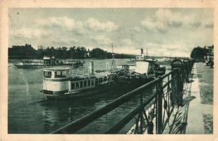 3 db régi felvidéki városképes lap: Pozsony, Komárom / 3 pre-1945 Upper Hungarian town-view postcard...