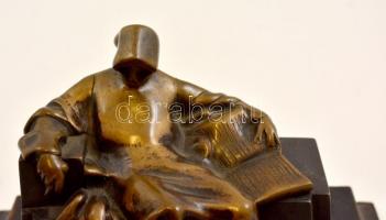 Jelzés nélkül: Anonymus. Bronz, fa talapzaton, m:11 cm, h:13 cm