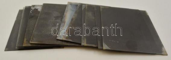 1939 feliratú dobozban, 13 db vintage üveglemez negatív, a Foto-GRÁF egri műterméből (papok, katonák...